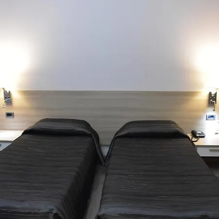 Meuble' Atlantic 3* טרויליו
